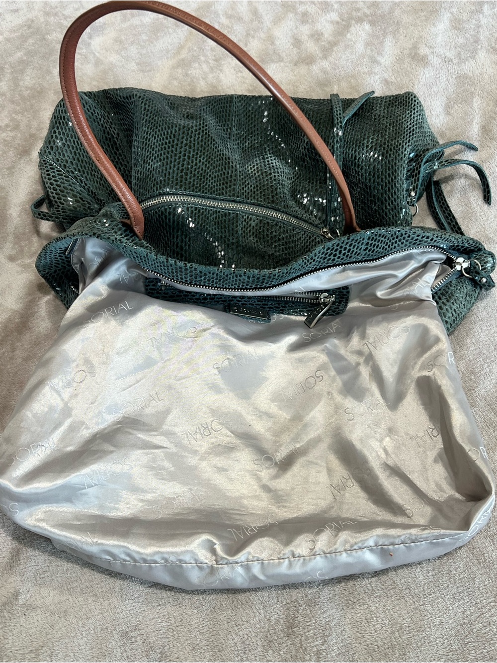 Sorial Tote - Picture 9 of 10